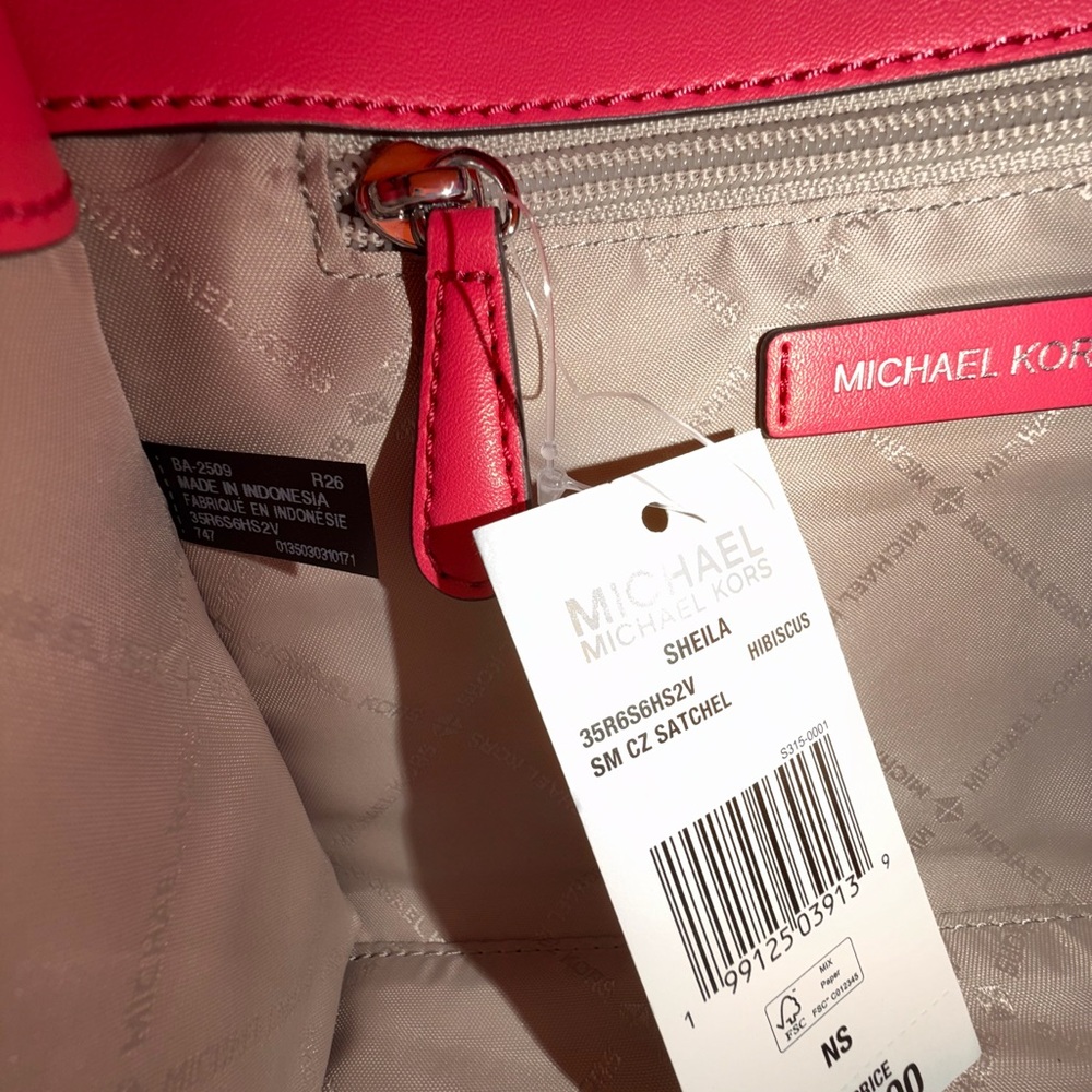 Michael Kors Sheila SM Pink Heart Satchel Shoulder Bag & Wallet Set - Picture 10 of 16
